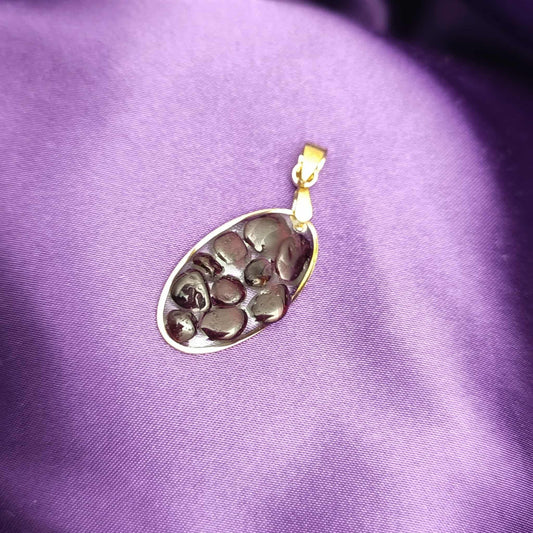 Pendentif ovale en Grenat Rouge ( Doré )